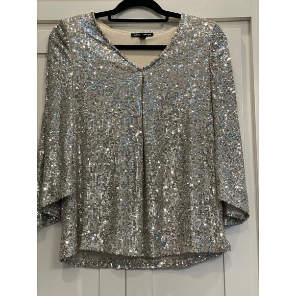 Cable & Guage silver sequin flutter sleeve v neck top MED - Picture 1 of 11